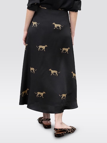 Lola Casademunt - Falda en negro
