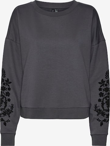 Vero Moda Tall Sweatshirt in Grey: front