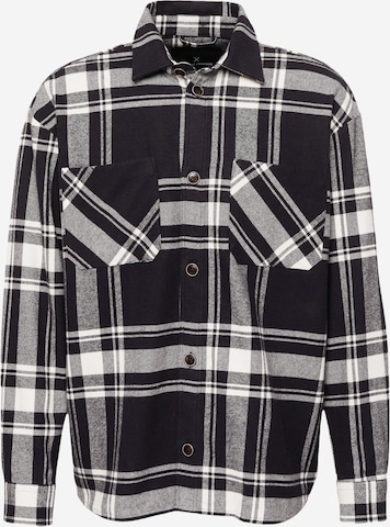 Clean Cut Copenhagen - Ajuste regular Camisa 'Davis' en negro: frente