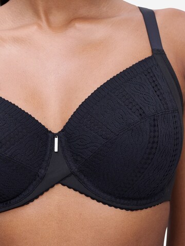 Chantelle T-shirt Bra 'Easy Feel Easy Support' in Black