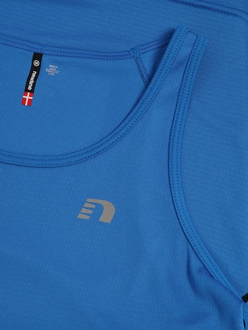 T-shirt fonctionnel Newline en bleu
