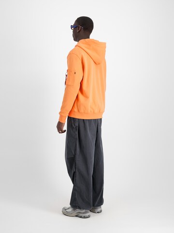 ALPHA INDUSTRIES Sweatshirt i oransje