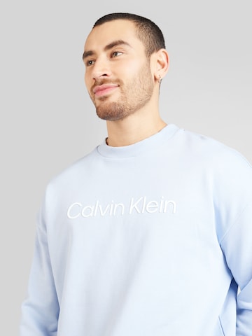 Calvin Klein Bluzka sportowa 'HERO' w kolorze niebieski
