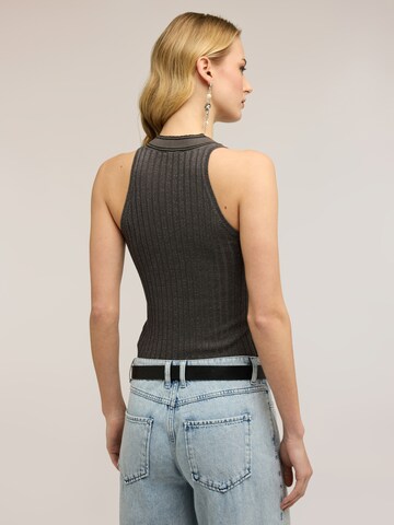 Tops en tricot MOTIVI en gris