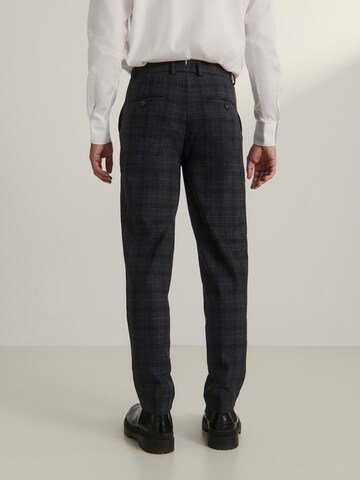 Guido Maria Kretschmer Men Regular Hose 'Christos' in Grau