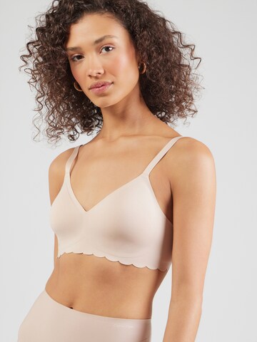 Skiny Triangle Bra in Beige: front