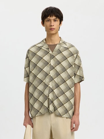 SELECTED Comfort fit Button Up Shirt 'Vero' in Yellow: front