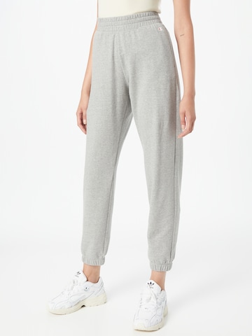 Effilé Pantalon de sport Champion Authentic Athletic Apparel en gris : devant