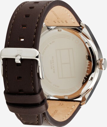 TOMMY HILFIGER Zegarek analogowy w kolorze brązowy