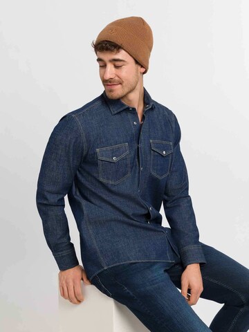 bugatti Beanie in Brown