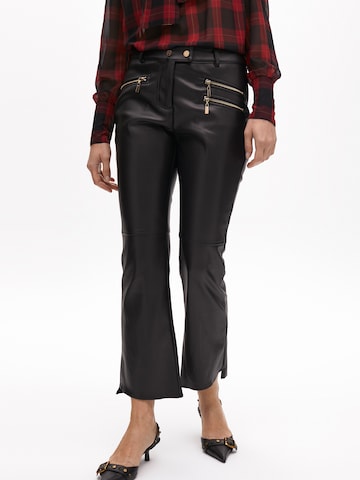 Effilé Pantalon Lola Casademunt en noir : devant