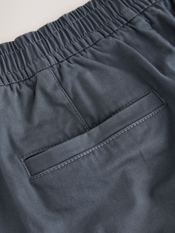 mėlyna Next Standartinis „Chino“ stiliaus kelnės