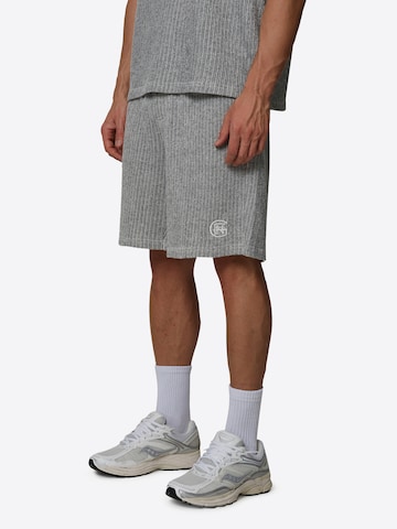 regular Pantaloni di Good For Nothing in grigio