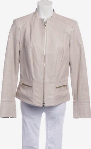 Schyia Jacket & Coat in XL in White: front
