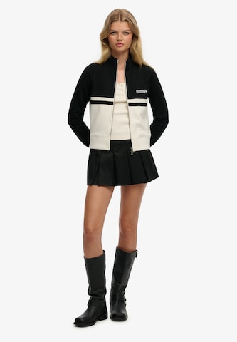 Vestes d’entraînement Superdry en noir