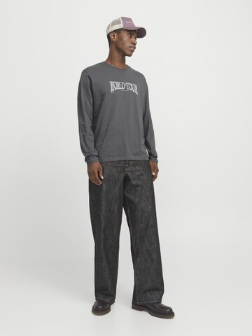 JACK & JONES Bluser & t-shirts 'JORWorld' i grå