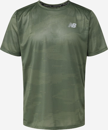 new balance Функционална тениска в зелено: отпред