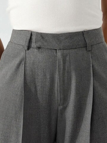 Regular Pantalon 'Hose' Hiccup en gris