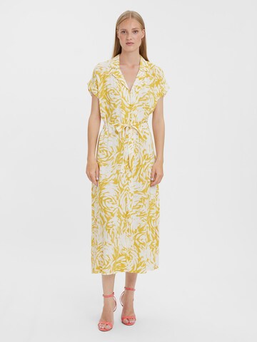 VERO MODA - Vestidos camiseiros 'Ani Bea' em amarelo: frente