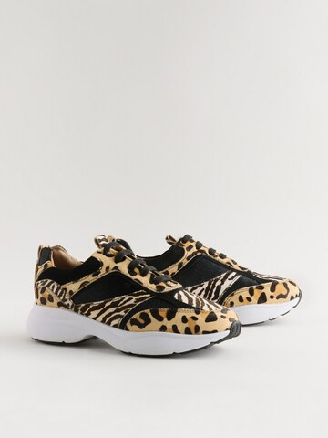 Sneaker bassa di Next in marrone