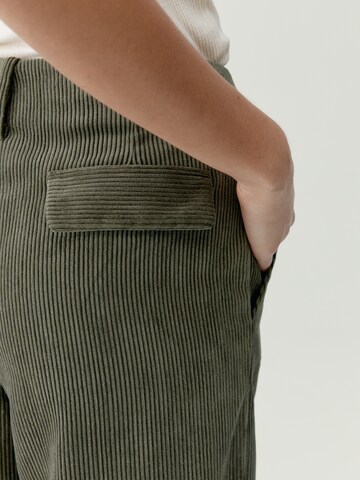 Born Regular Sports trousers ' Zinnia ' in Green