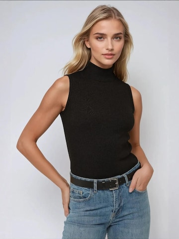 Hiccup Top in Schwarz: Vorderseite