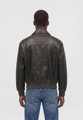 GUESS JEANS Преходно яке в черно: отзад