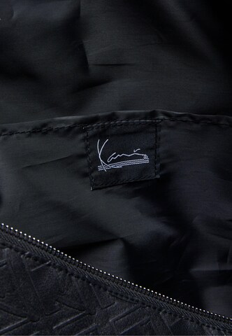 Borsa weekend di Karl Kani in nero