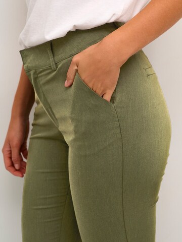 Kaffe - Slimfit Pantalón chino 'KA Lea' en verde