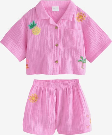 Next Set in Roze: voorkant