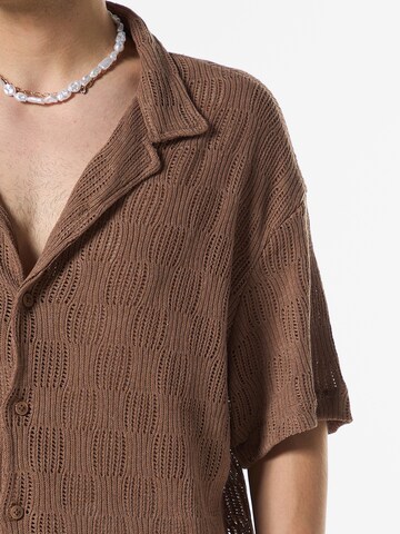 VAMOS CLO Comfort Fit Strickjacke in Braun