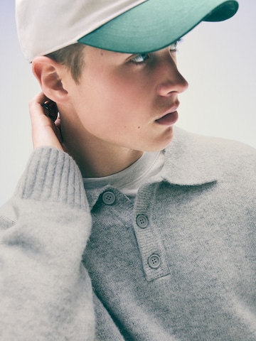 Bershka Sweter w kolorze szary