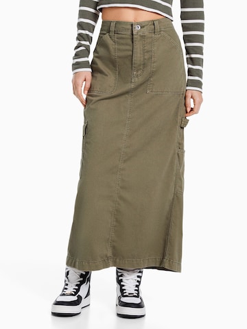Bershka Skirt in Green: front