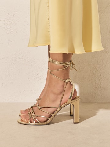 Next - Sandálias com tiras 'Forever Comfort' em ouro