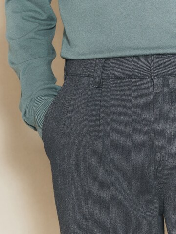 Next Regular Pleat-front trousers 'Edit' in Grey