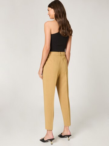 Tapered Pantaloni con piega frontale 'Thora' di Guido Maria Kretschmer Women in beige