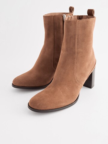 Next Stiefelette in Braun