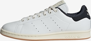 ADIDAS ORIGINALS Ниски маратонки 'Stan Smith' в бяло: отпред