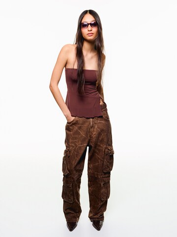 Top di Bershka in marrone