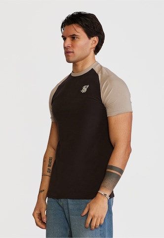 SikSilk - Camiseta en marrón