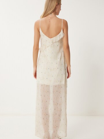 Happiness İstanbul Kleid in Beige