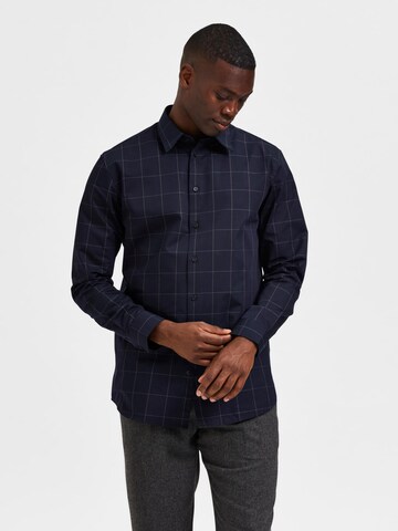 SELECTED HOMME Regular fit Button Up Shirt 'ETHAN' in Blue: front