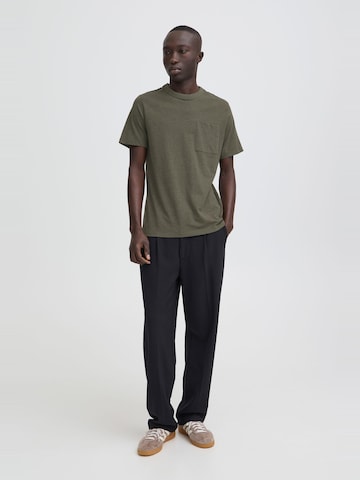 Casual Friday - Camiseta ' CFJASPER mélange tee with chest pocket ' en verde