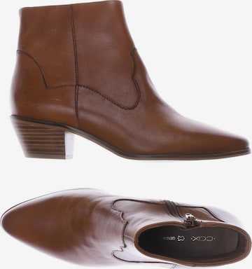 COX Dress Boots in 38 in Brown: front