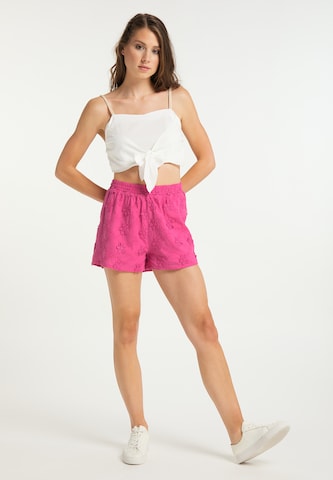 IZIA Regular Shorts in Pink