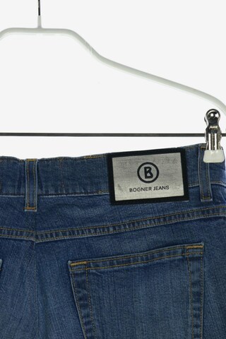 BOGNER Jeans 30-31 in Blau