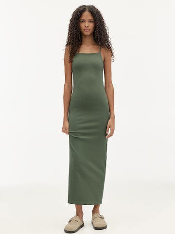 Robe Pull&Bear en vert : devant