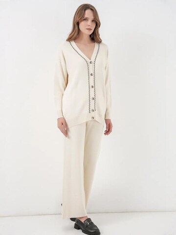 Pantalons de tailleur Bigdart en beige