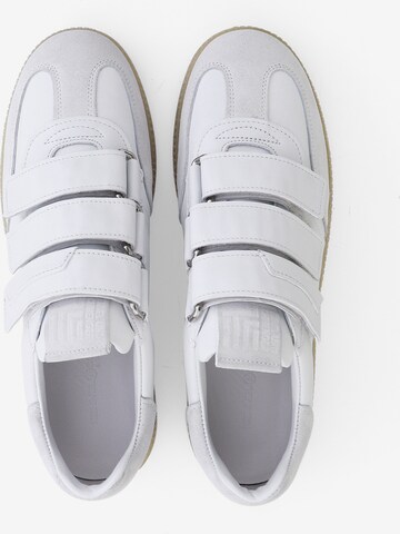 Kennel & Schmenger Sneaker low 'CRACK' in Weiß