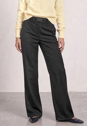 STREET ONE Regular Trousers in Black: front